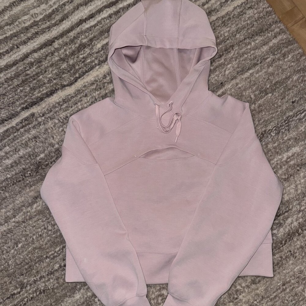 [SOLD] Lululemon Women's Pink Hoodie